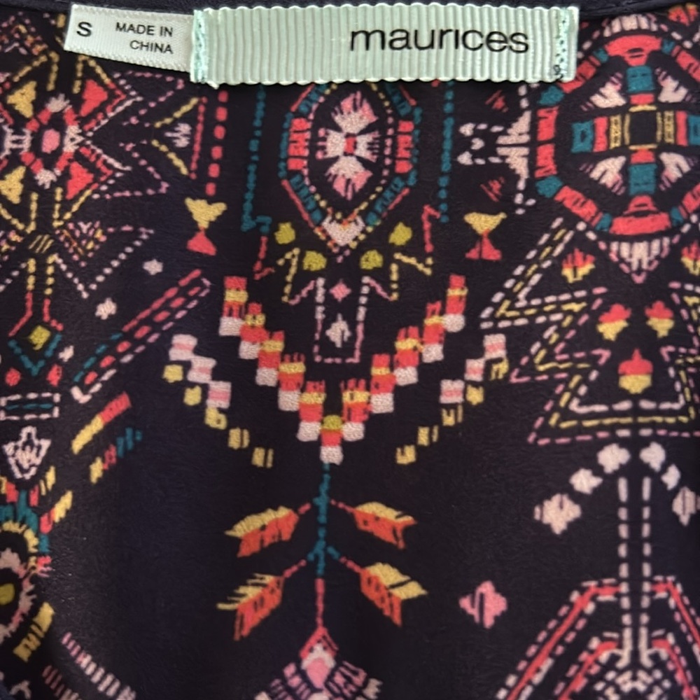 Maurice’s Top - Picture 4 of 5